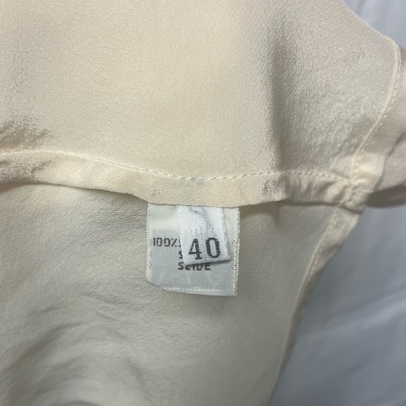 VINTAGE Ladies Silk Blouse by Gianni Versace Italy - Picture 5 of 9